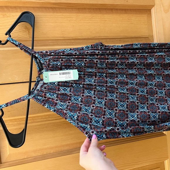 NWT pattern tank top - Picture 2 of 4